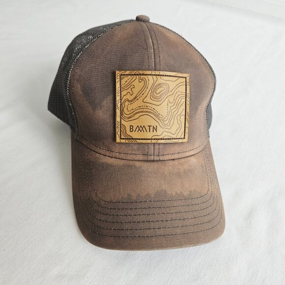 BLACKBERRY MOUNTAIN Trucker Hat Trucker Distressed Grunge Luxury Resort Unisex - Picture 2 of 5